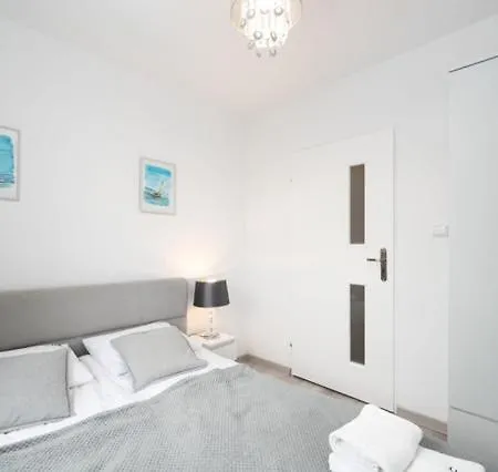 Totu Baltic - Korzeniowskiego 28 Brzezno Gdańsk